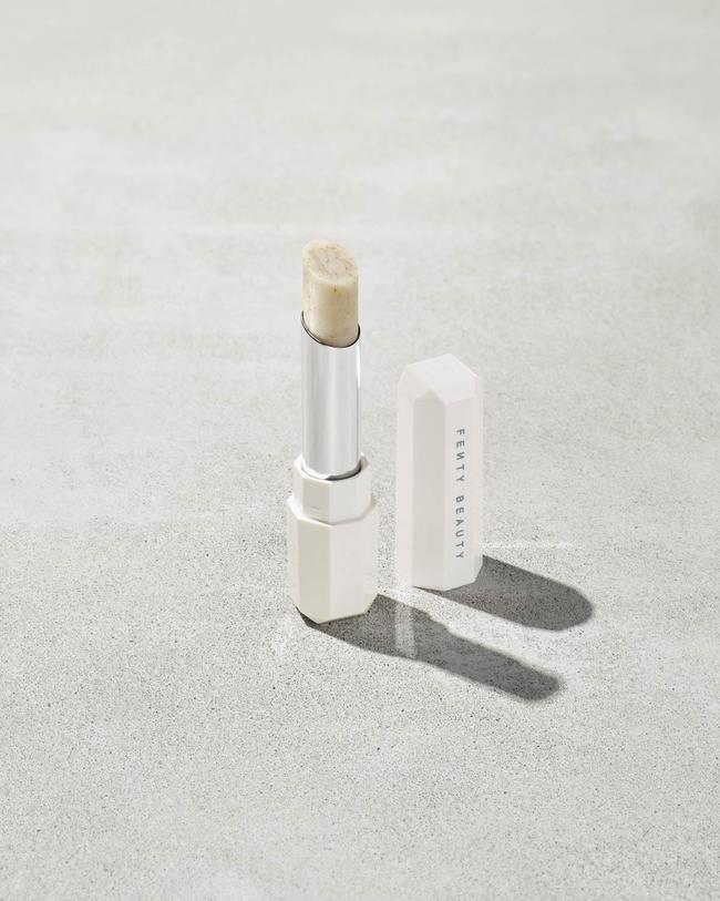 Fenty Beauty- Pro Kiss'r Lip Loving Scrubstick