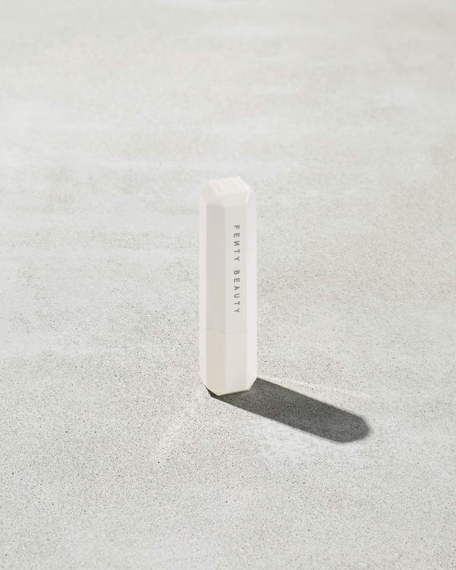 Fenty Beauty- Pro Kiss'r Lip Loving Scrubstick