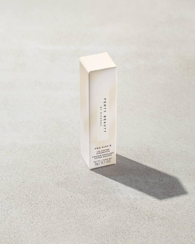 Fenty Beauty- Pro Kiss'r Lip Loving Scrubstick