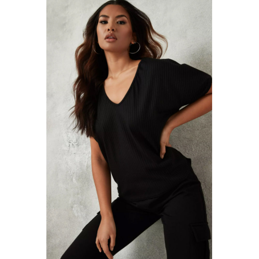 Missguided- Black Rib V Neck Oversized Boyfriend T Shirt