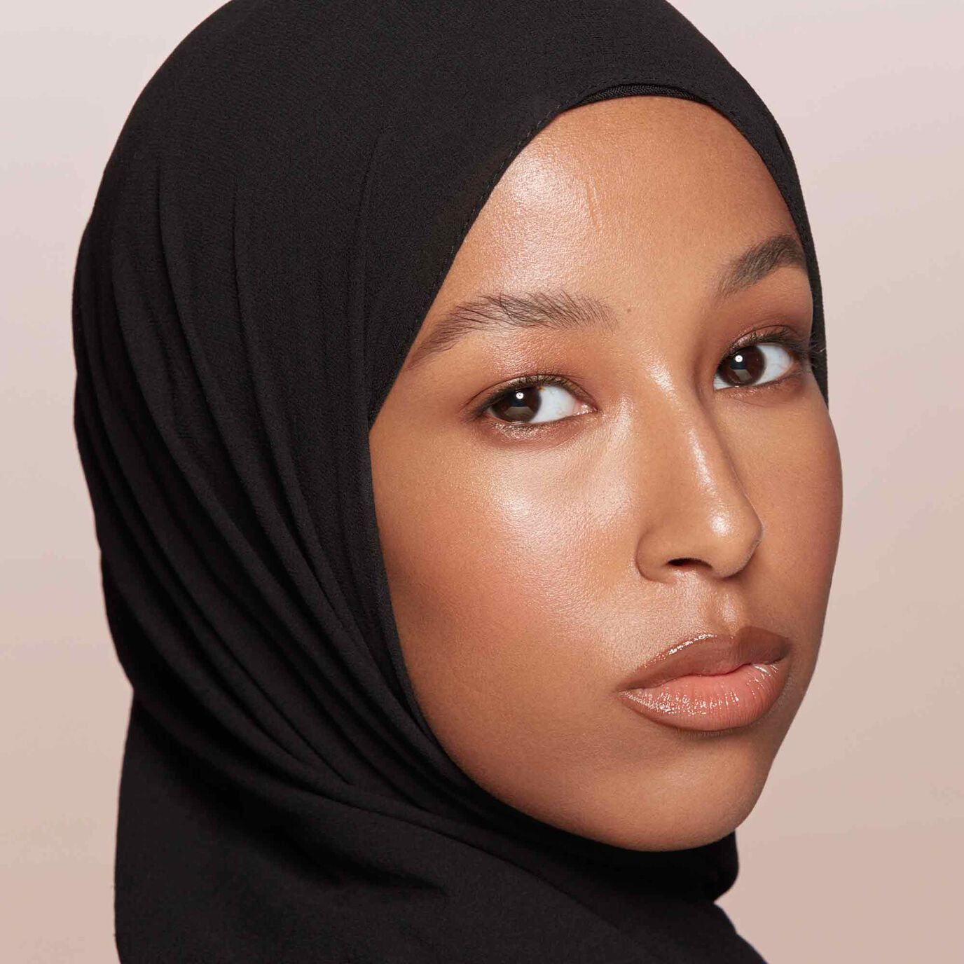 Anastasia Beverly Hills- Magic Touch Concealer - 15 | Medium Skin With Red Undertones