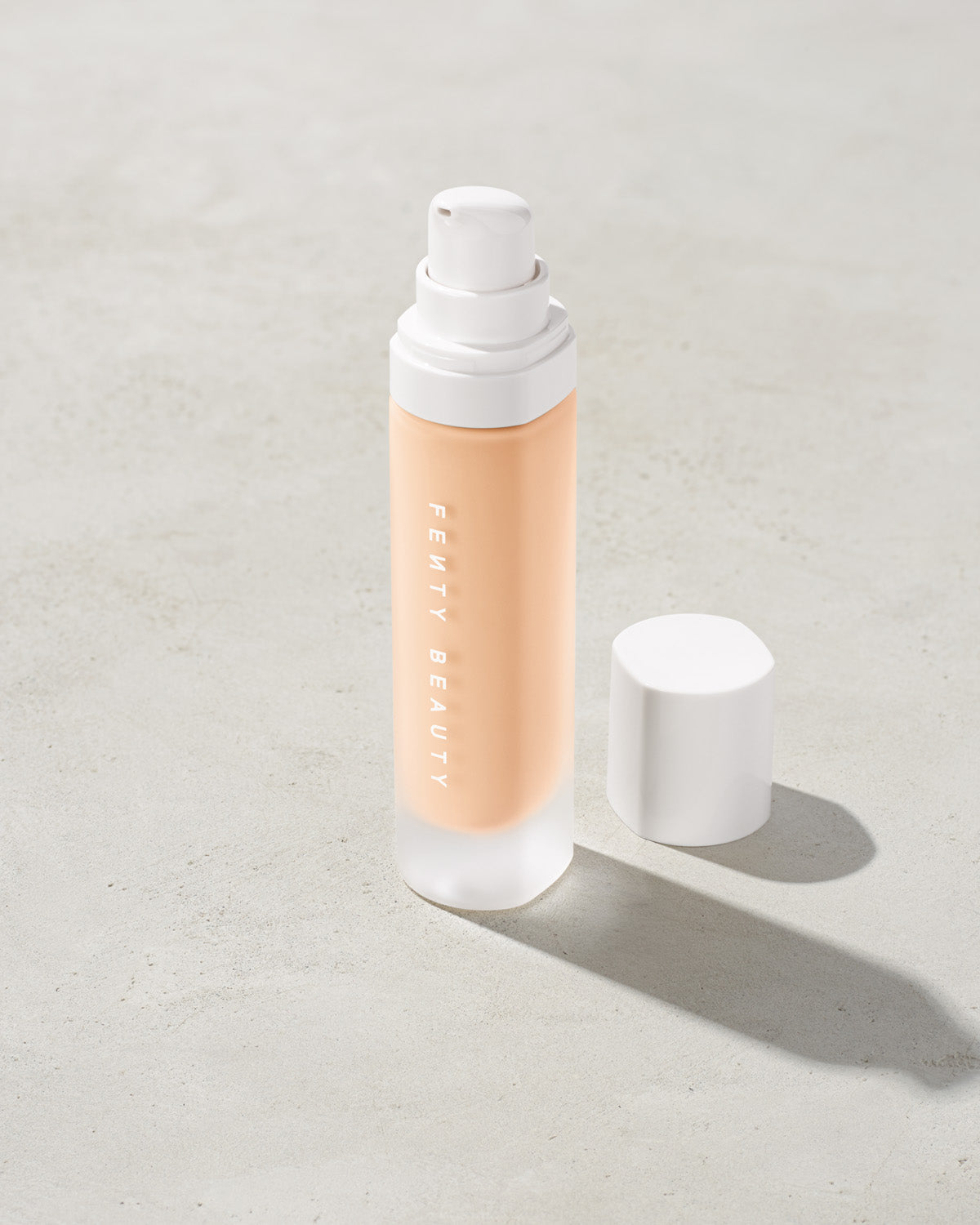 Fenty Beauty- PRO FILT'R SOFT MATTE LONGWEAR FOUNDATION (110 light with cool pink undertones)