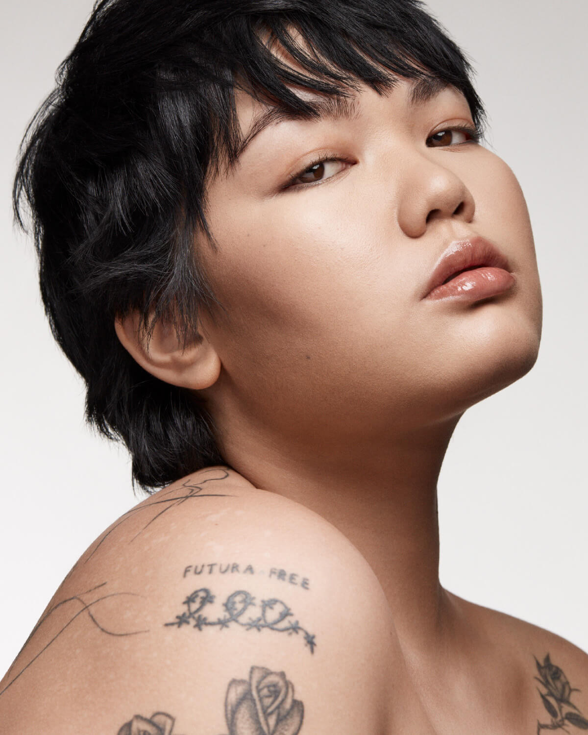 Fenty Beauty- PRO FILT'R SOFT MATTE LONGWEAR FOUNDATION (210 light medium with neutral undertones)