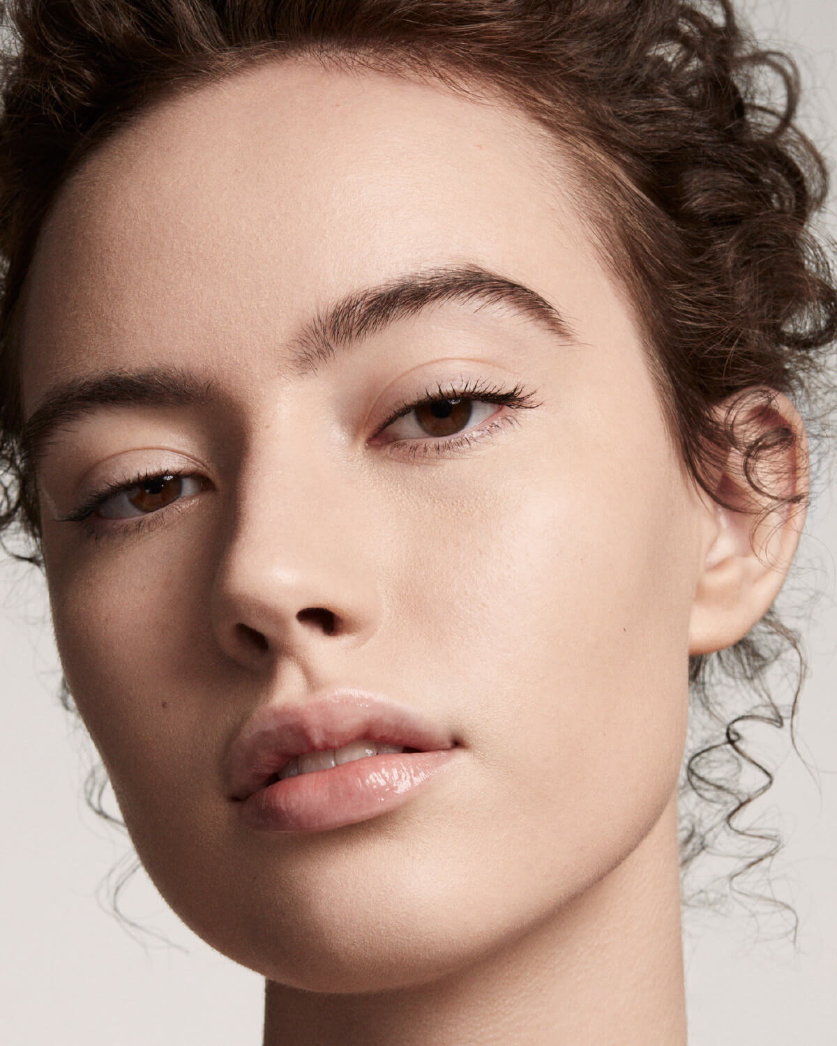 Fenty Beauty- PRO FILT'R SOFT MATTE LONGWEAR FOUNDATION (150 light with neutral undertones)