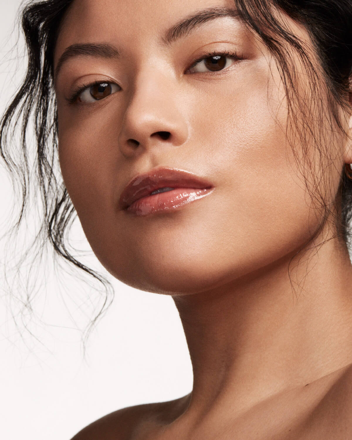 Fenty Beauty- PRO FILT'R SOFT MATTE LONGWEAR FOUNDATION (260 medium with neutral undertones)