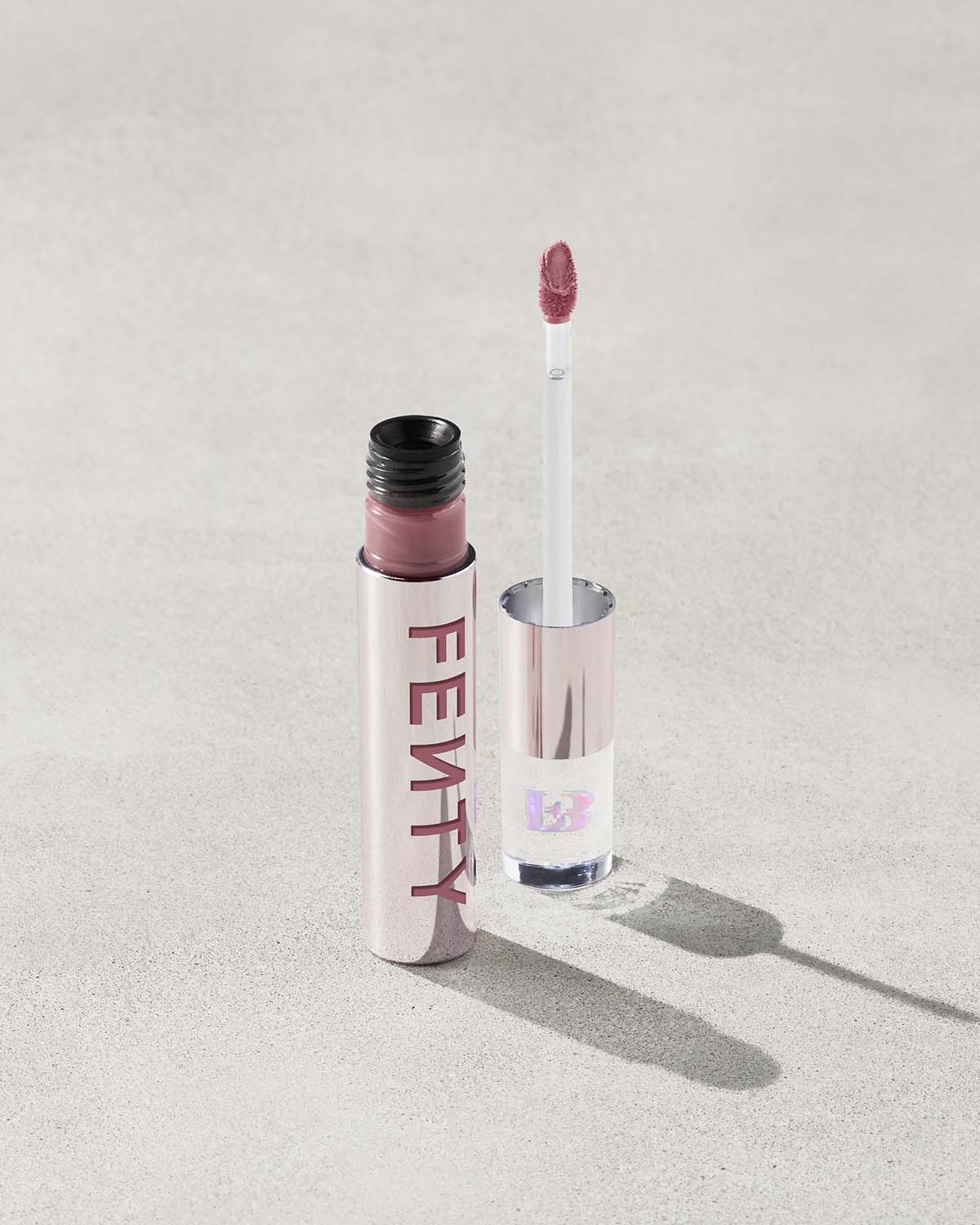 Fenty Beauty- FENTY ICON VELVET LIQUID LIPSTICK (C-Suite'Heart - Soft Pink Nude)