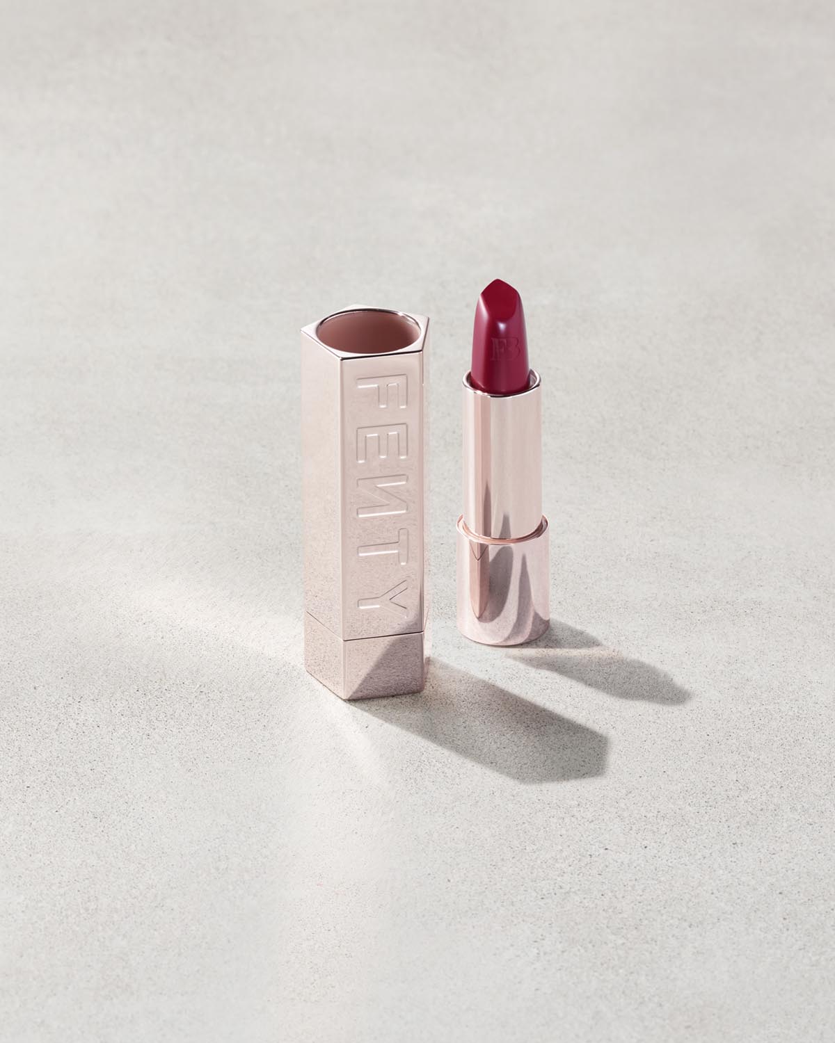 Fenty Beauty- FENTY ICON THE FILL SEMI-MATTE REFILLABLE LIPSTICK (Loud Speak'r - Pink Berry)