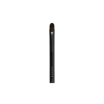 Nyx- Pro Flat Detail Brush