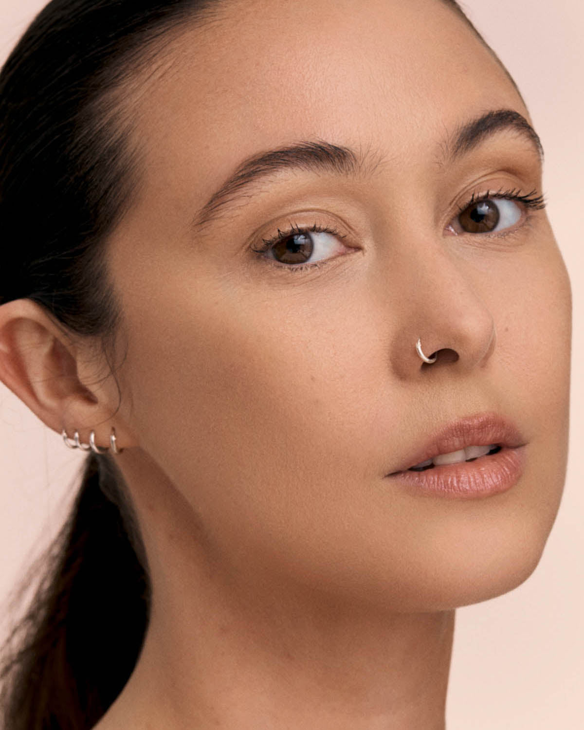 Fenty Beauty- PRO FILT'R SOFT MATTE LONGWEAR FOUNDATION (270 medium with cool peach undertones)