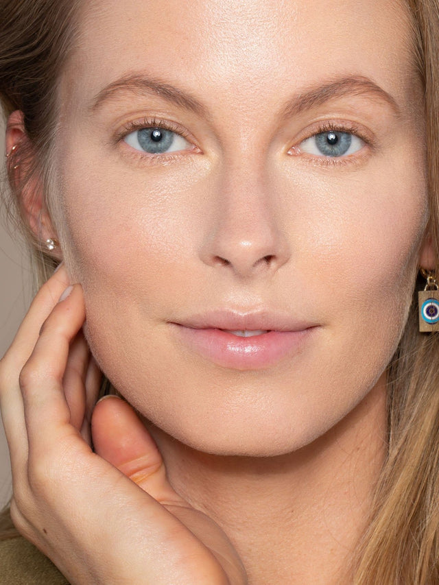 ILIA- True Skin Serum Foundation
